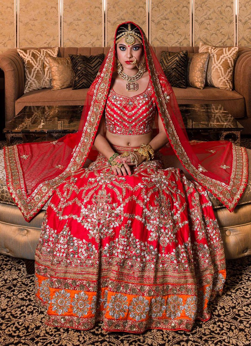 Gorgeous Bridal Lehenga at best price in Kolkata by Fashion Unleashed  Couture | ID: 4819223912